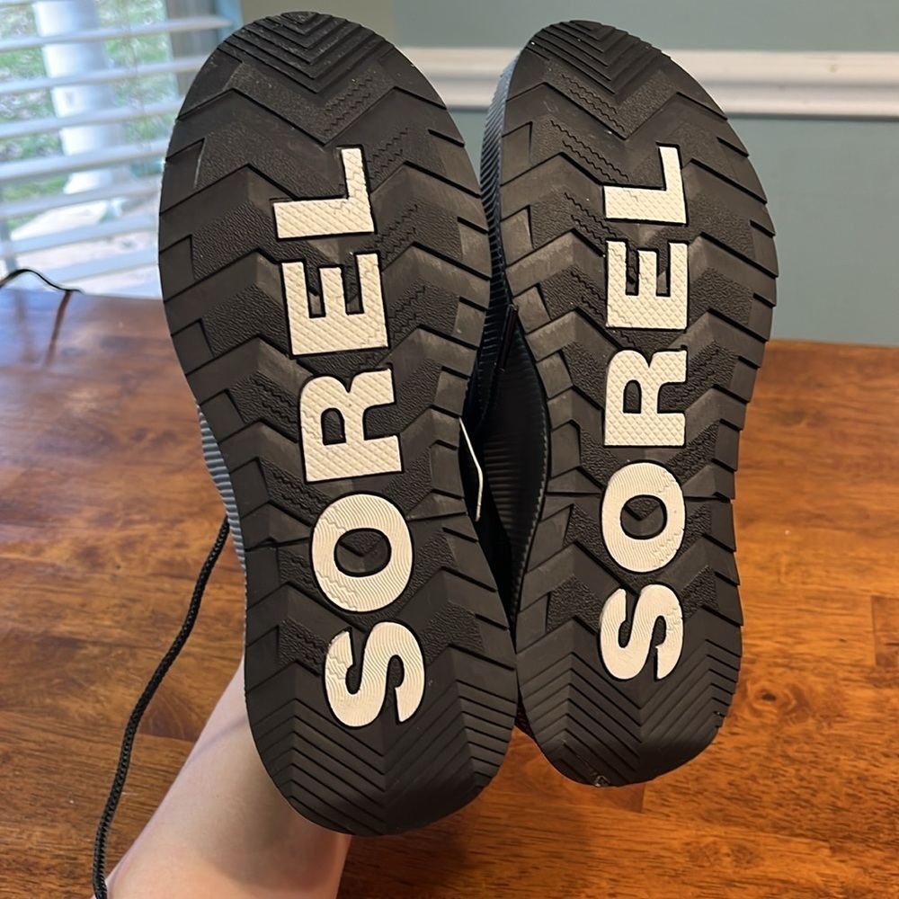 New Sorel Out N About Waterproof black lace up boot size 6.5 - Picture 12 of 12